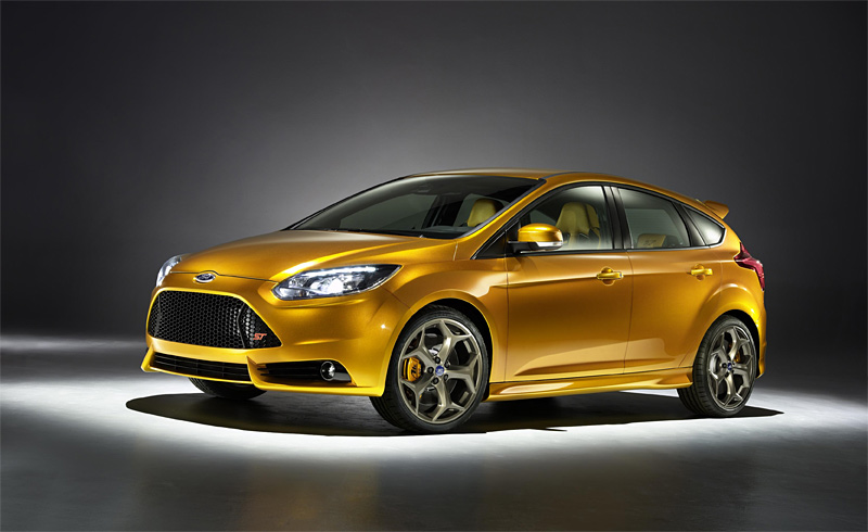 Ford previews the new Focus ST at Paris