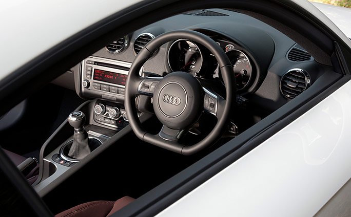 Putting the Customer First: Audi responds to the TT Window Regulator issue