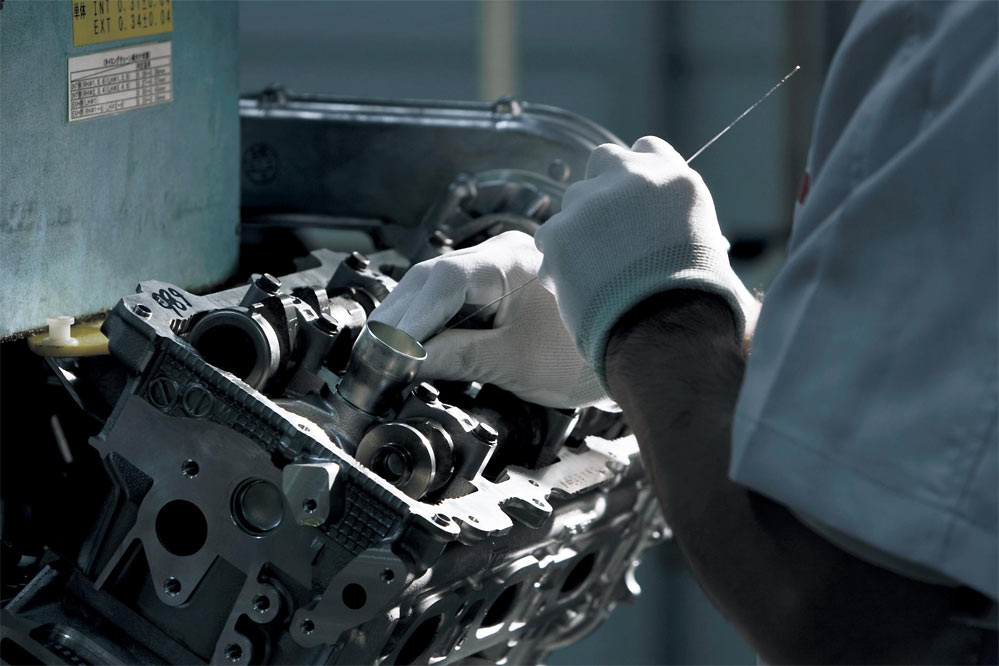2013 Nissan GT R G6 636x424 Nissan explains the philosophy behind its 2013 GT R in a revealing new video
