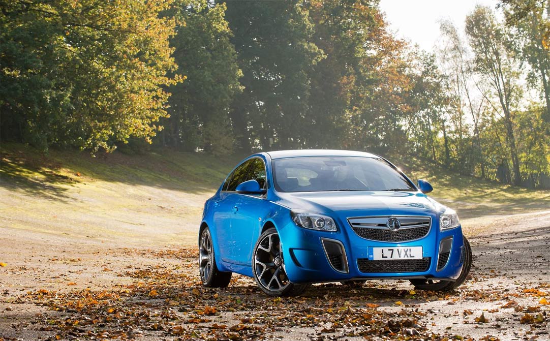 Is Vauxhall’s Insignia VXR SuperSport the fastest sub-£30,000 car in the UK? Or is it just pleased to see you?
