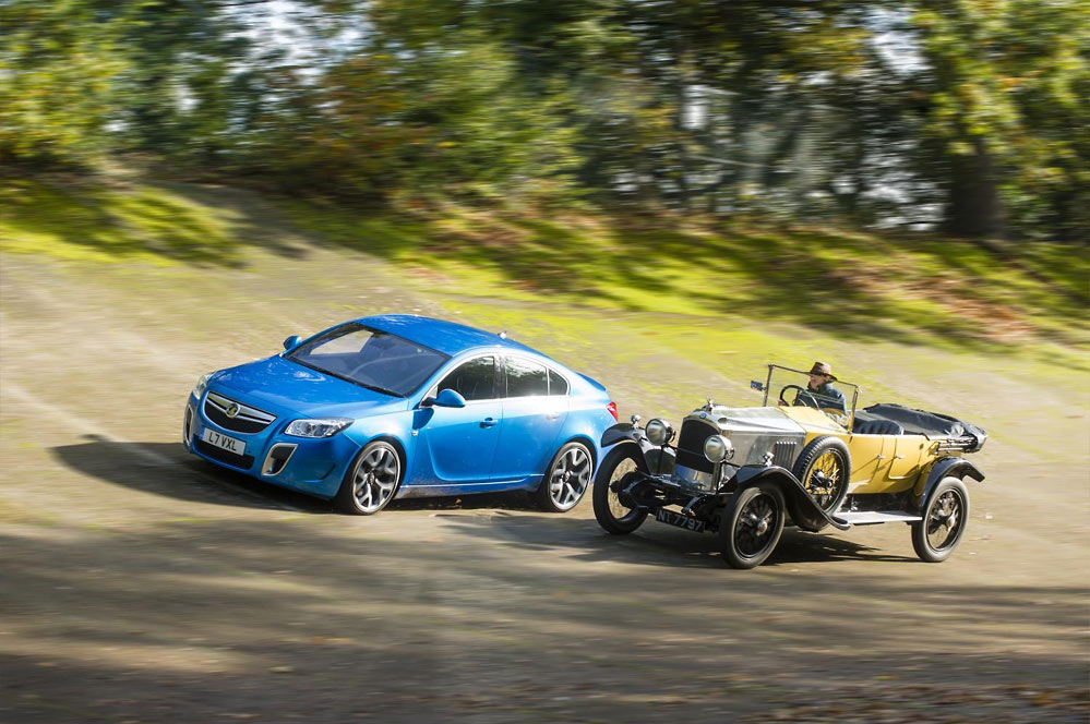 Vauxhall Insignia VXR SuperSport G1 Is Vauxhalls Insignia VXR SuperSport the fastest sub £30,000 car in the UK? Or is it just pleased to see you?
