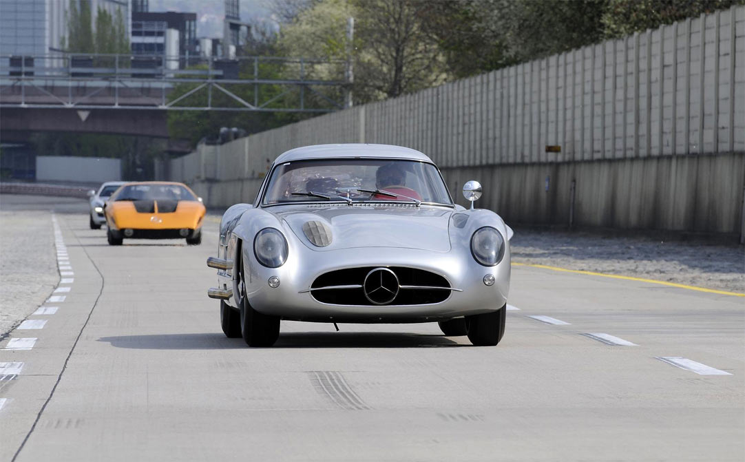 Mercedes-Benz 300 SLR “Uhlenhaut Coupé” joins the spectacle at Goodwood