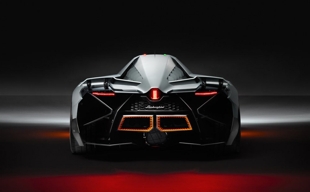 lamborghini egoista back view up 999x619 Lamborghini reveals a gift to itself: The Egoista (w/VIDEO)