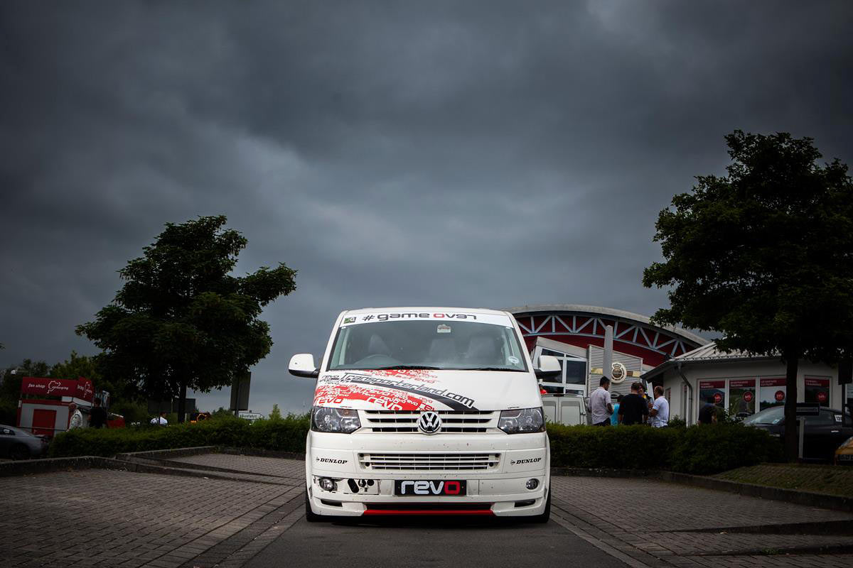 White Van sets new Nürburgring lap record
