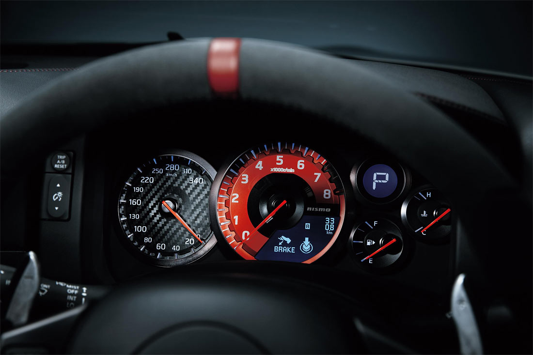 Nissan GTR Nismo G5 999x665 Nissan GT R Nismo sets a 7:08.679 lap time of the Nürburgring (w/VIDEO)