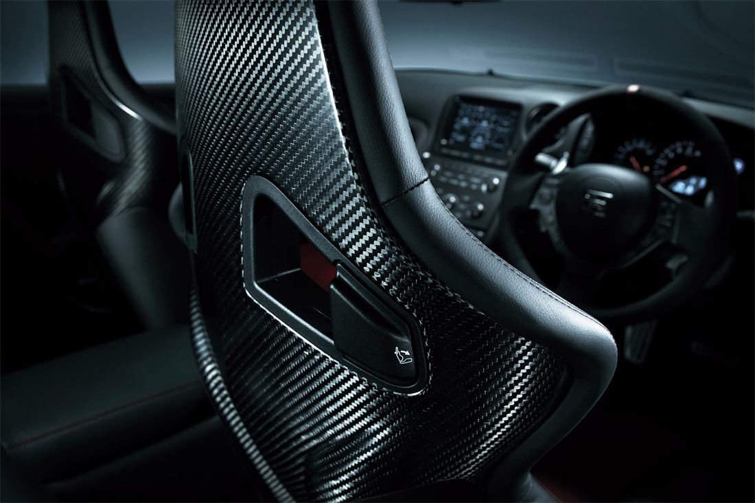 Nissan GTR Nismo G6 999x665 Nissan GT R Nismo sets a 7:08.679 lap time of the Nürburgring (w/VIDEO)