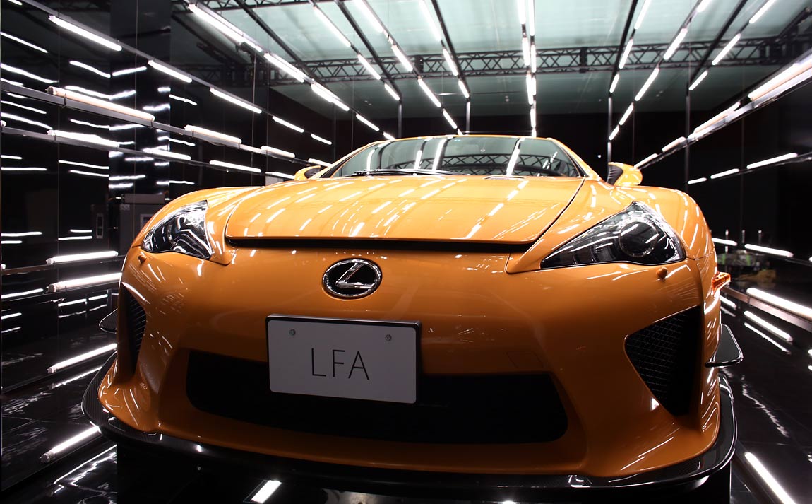 Lexus LFA Media Ambition Tokyo G5 999x619 Lexus connects technology with art