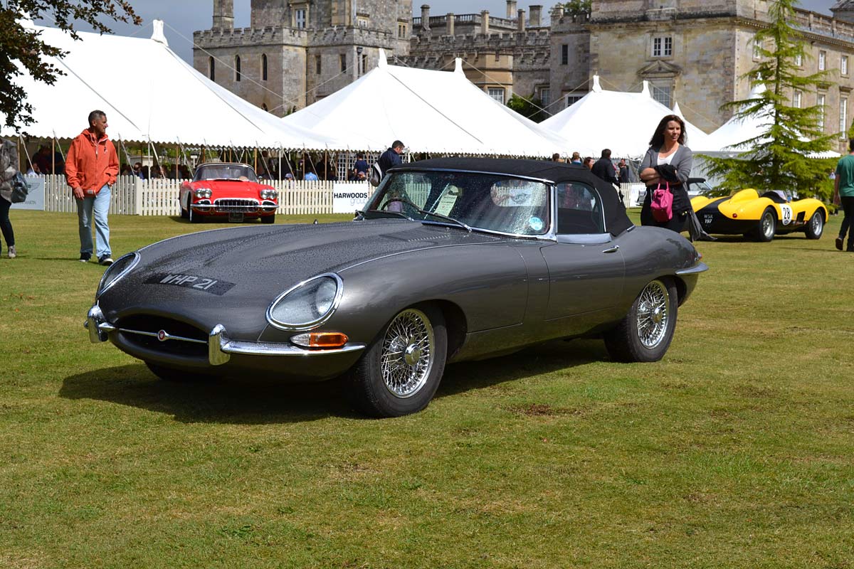 Supercars roar at Wilton House